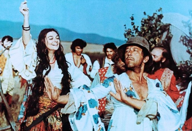 Das Zigeunerlager zieht in den Himmel