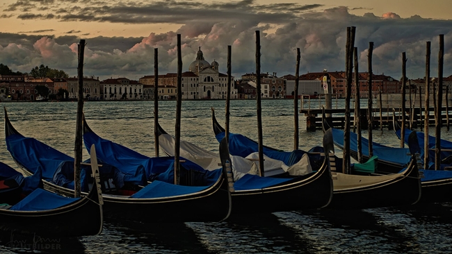 Don't Look Now (Source: themoviedb.org)