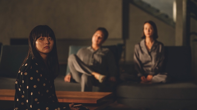 Gisaengchung (Source: themoviedb.org)