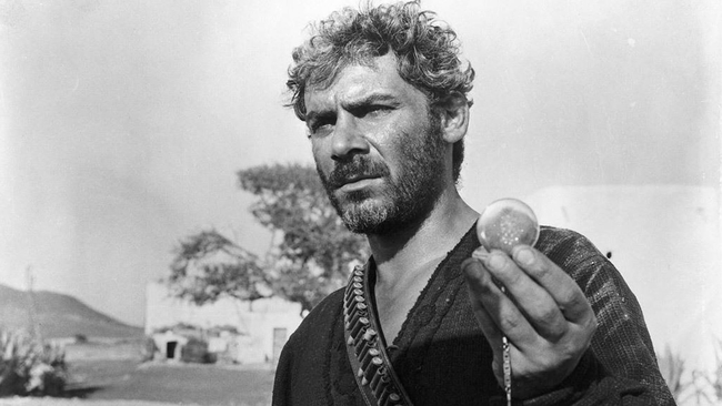 Per qualche dollaro in più (Source: themoviedb.org)