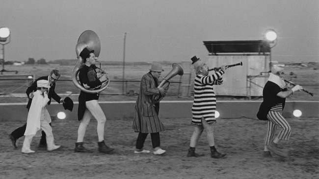 Otto e mezzo (Source: themoviedb.org)