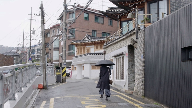 The Woman who Ran (Source: themoviedb.org)