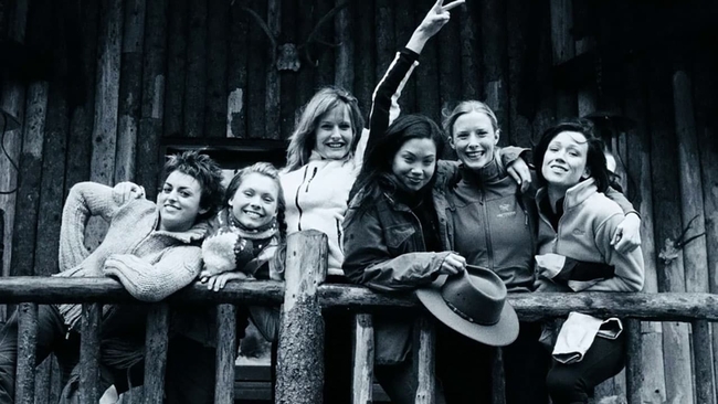 The Descent (Source: themoviedb.org)