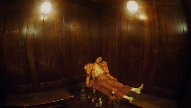 Poor Things (Source: themoviedb.org)