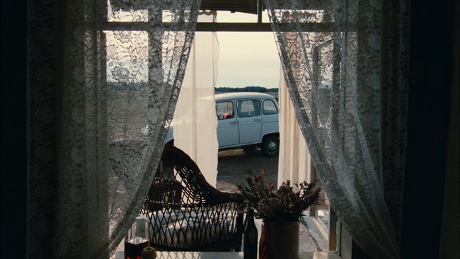 Offret (Source: themoviedb.org)